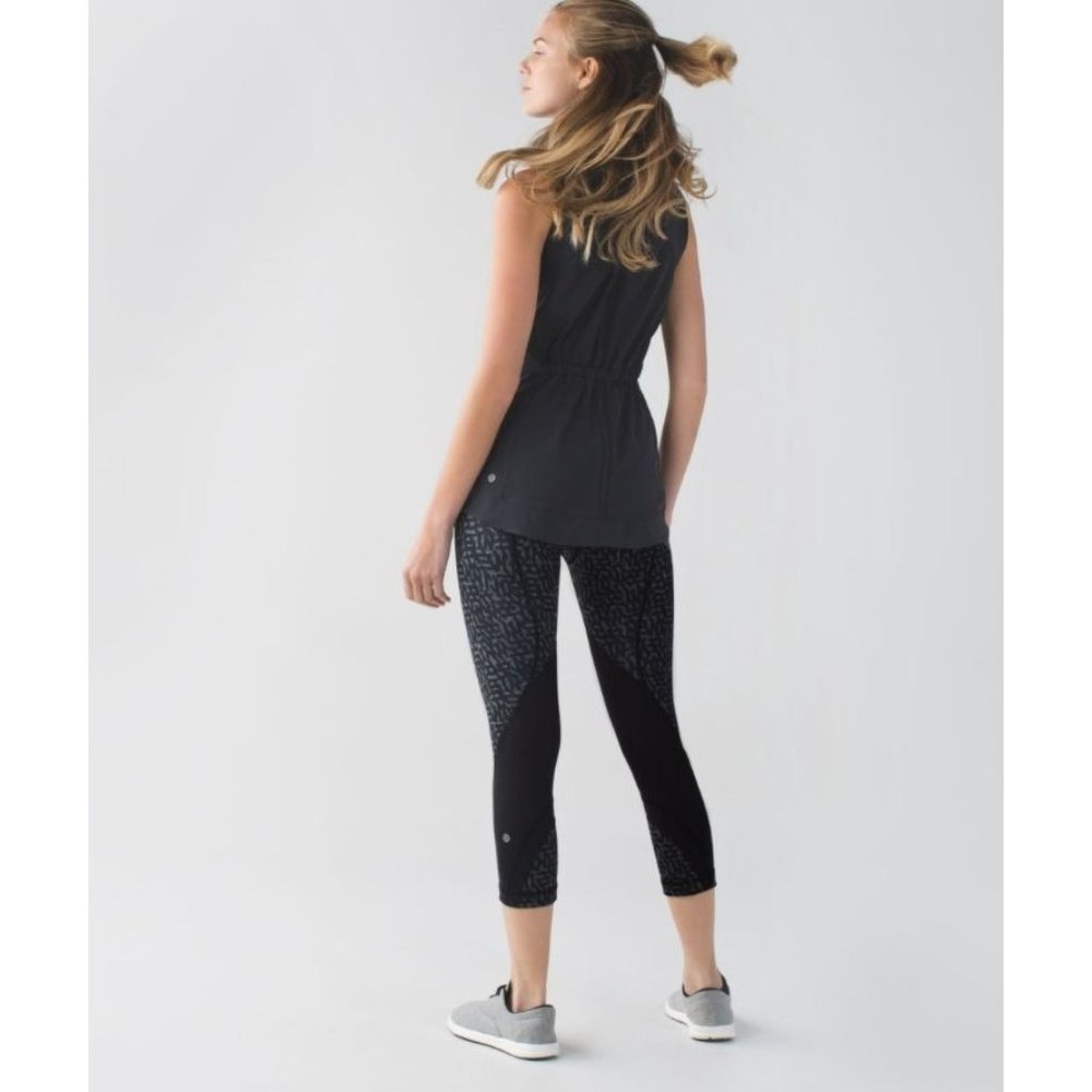 LULULEMON Women’s Run Inspire Crop II Size 10